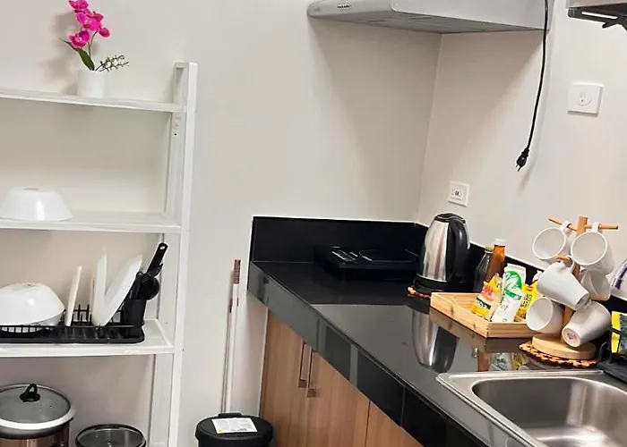 Aparthotel Bloom Staycation